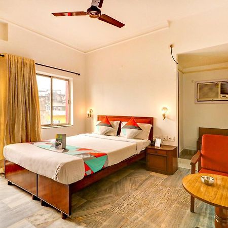 Camac Plaza Hotel Kolkata Bagian luar foto