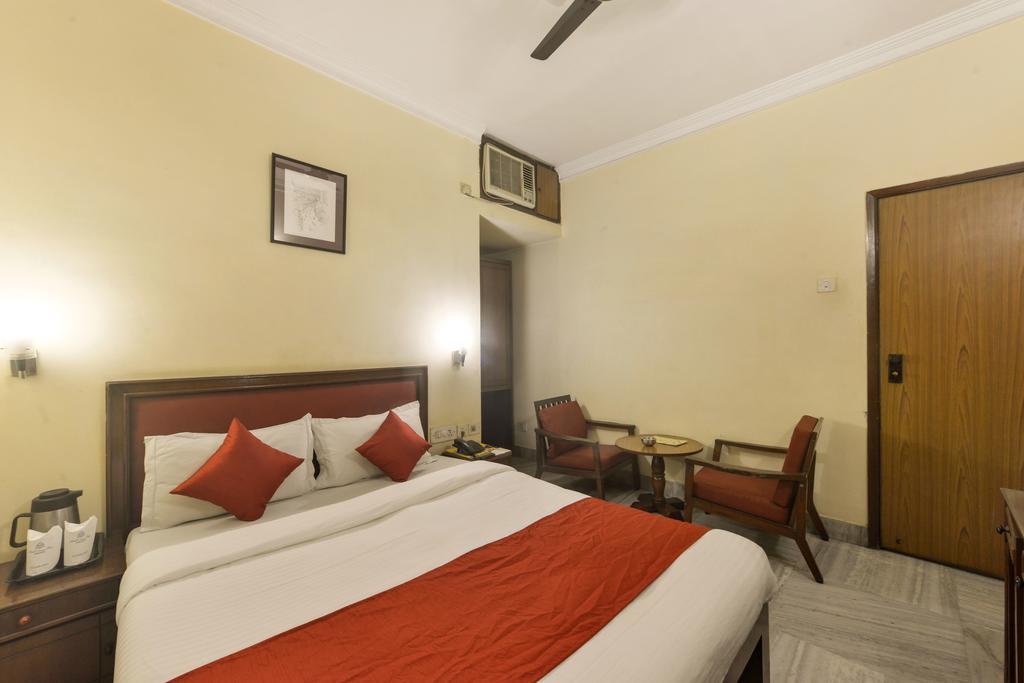 Camac Plaza Hotel Kolkata Bagian luar foto