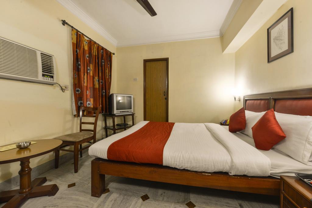 Camac Plaza Hotel Kolkata Bagian luar foto