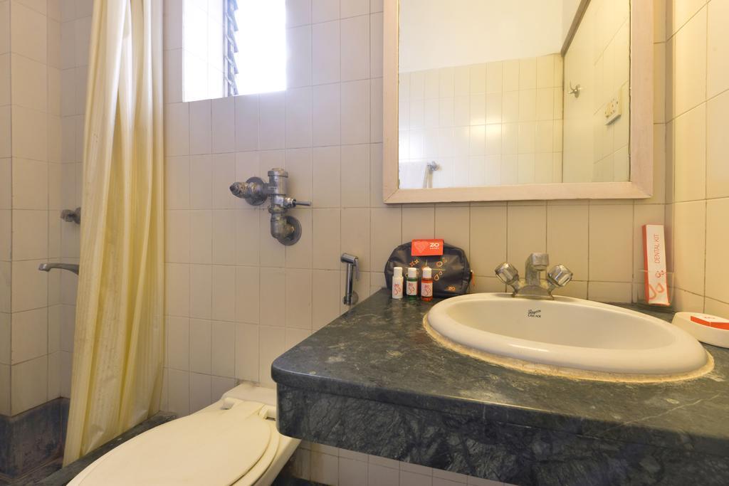 Camac Plaza Hotel Kolkata Bagian luar foto