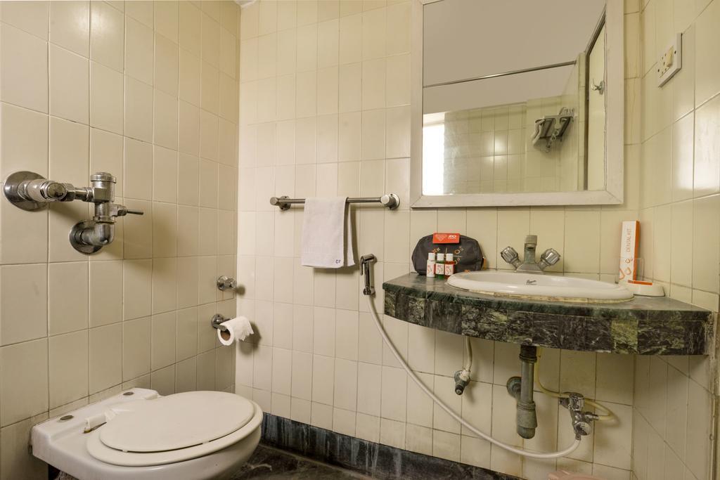 Camac Plaza Hotel Kolkata Bagian luar foto