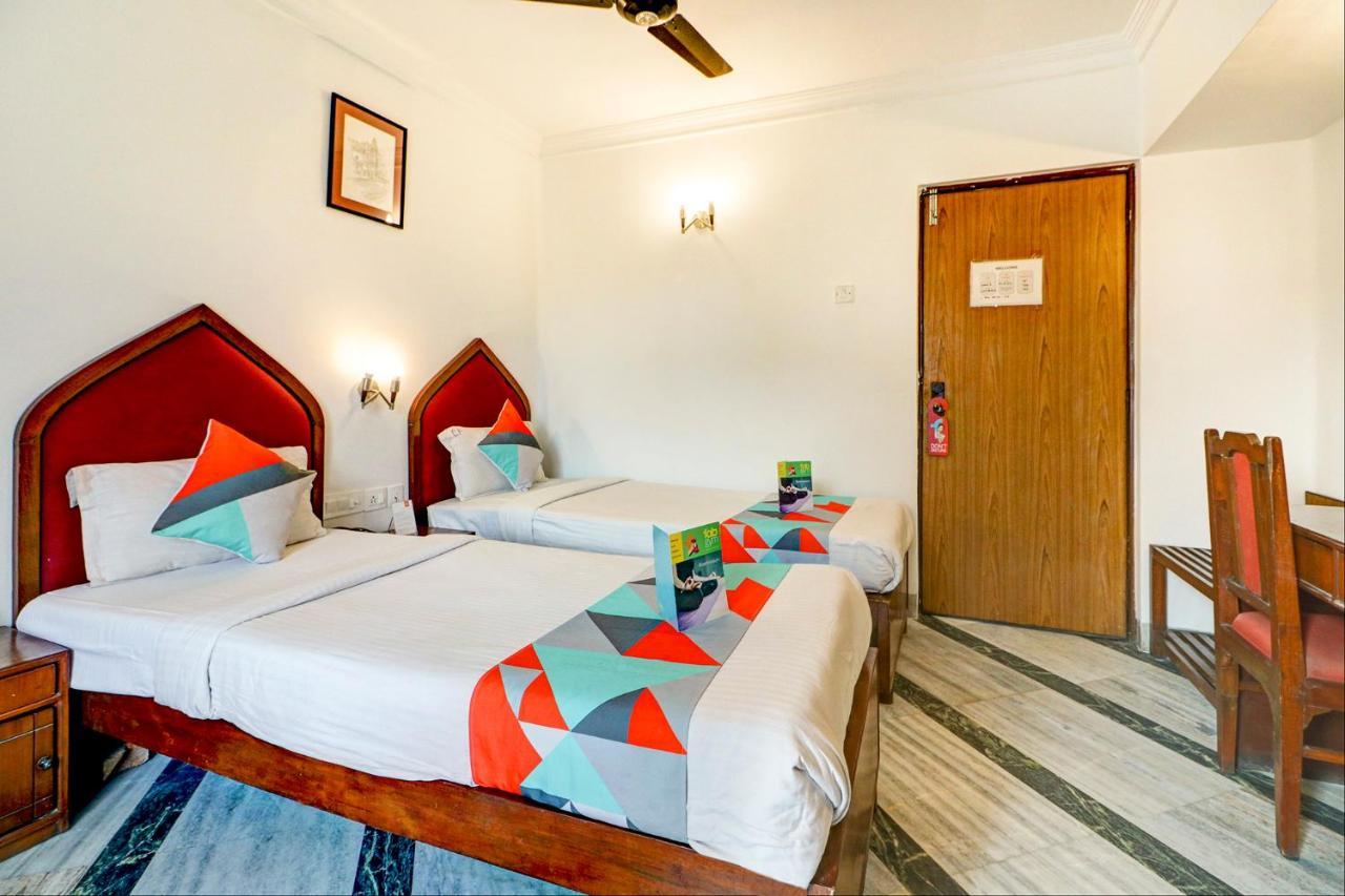 Camac Plaza Hotel Kolkata Bagian luar foto