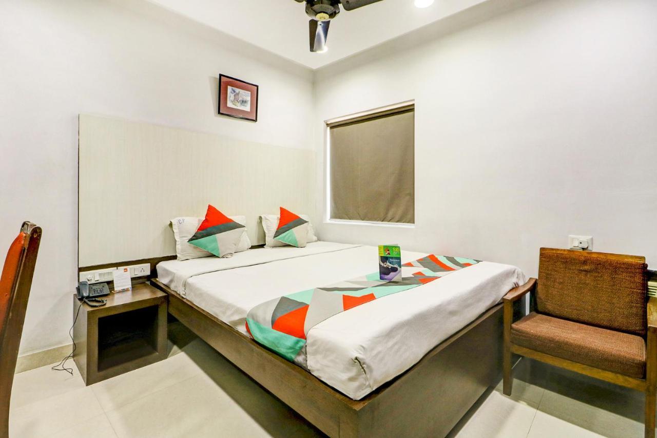 Camac Plaza Hotel Kolkata Bagian luar foto