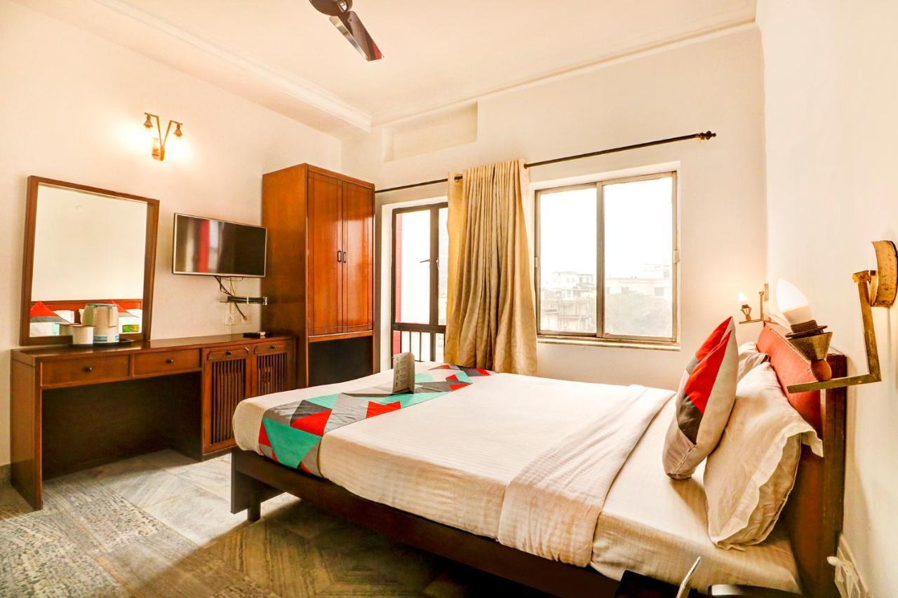 Camac Plaza Hotel Kolkata Bagian luar foto